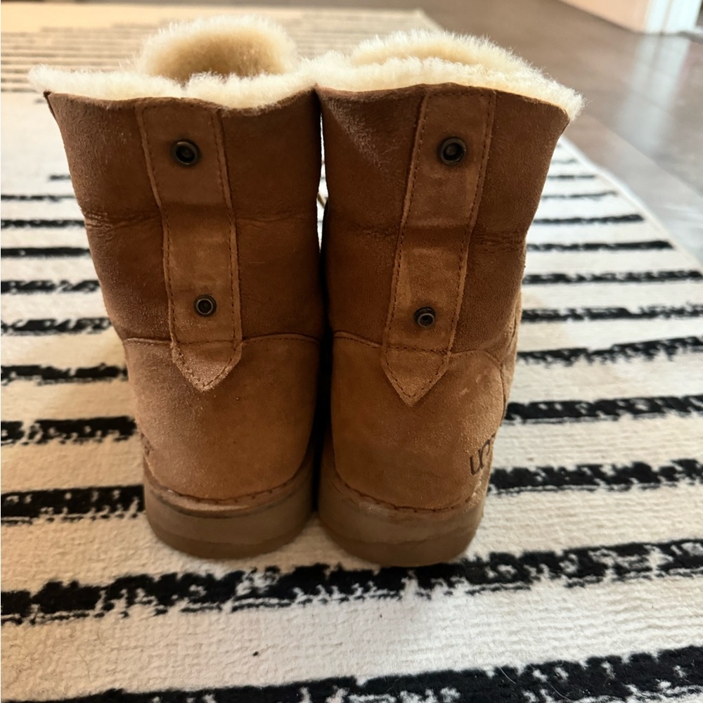 UGG boots - Picture 4 of 5